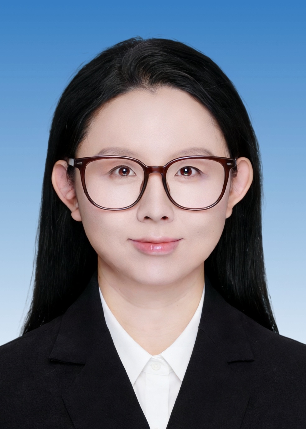 王昕老师 照片.jpg